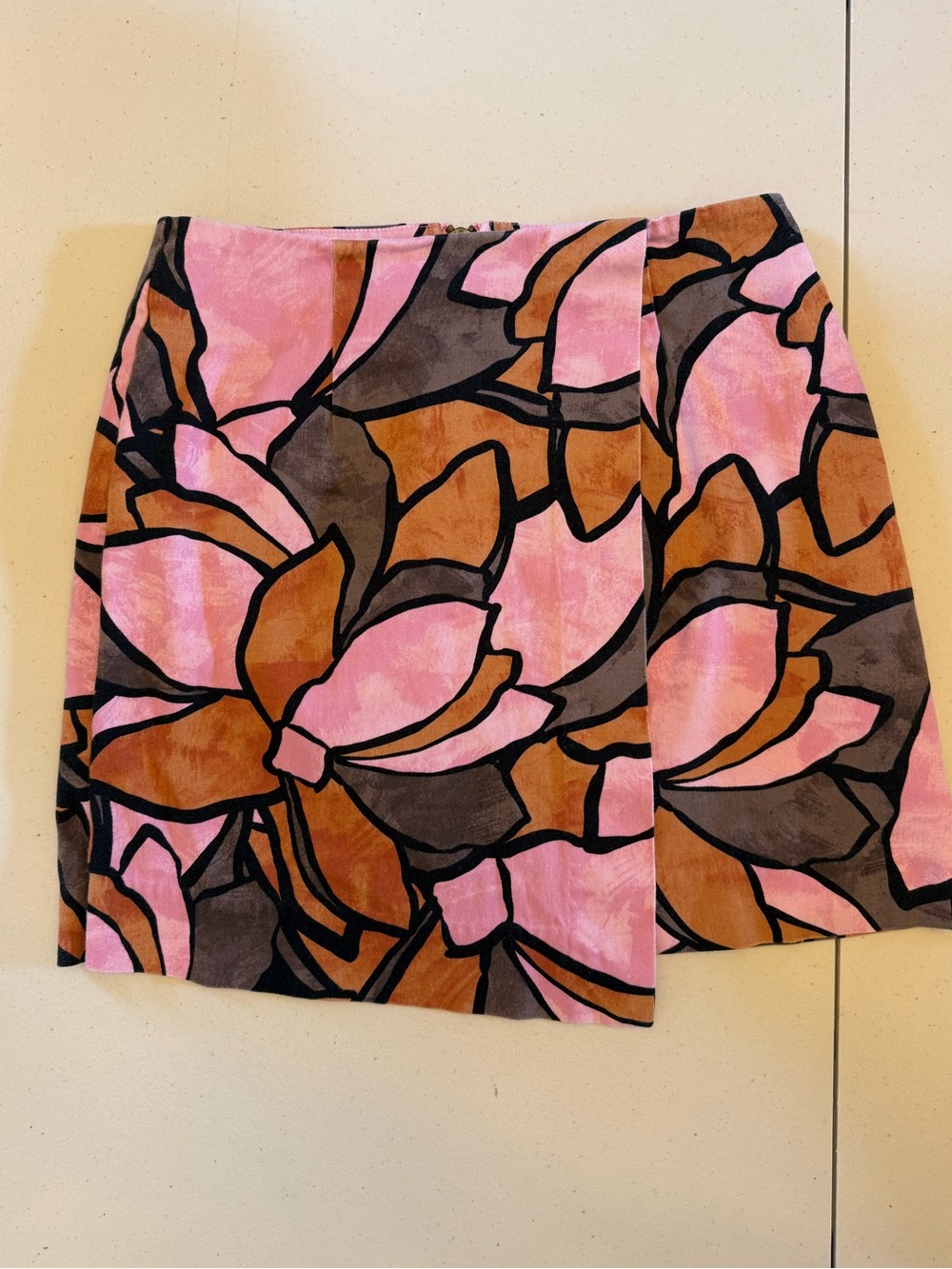 MINKPINK Pink & Brown Floral Mini Skirt